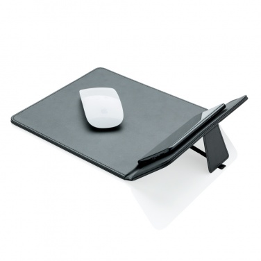 Logotrade Firmengeschenke das Foto: Mousepad mit Wireless-5W-Charging Funktion