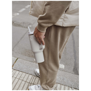 Logotrade Werbeartikel das Foto: Stanley 1200 ml Quencher H2.0 Thermobecher