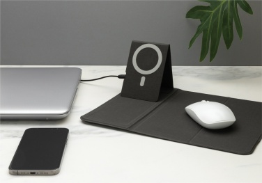 Logo trade promotional items picture of: Artic Magnetic 10W wireless charging phonestand