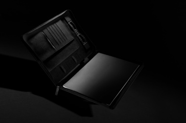 Logotrade advertising product image of: Swiss Peak Heritage RCS rPU A4 portfolio with zipper