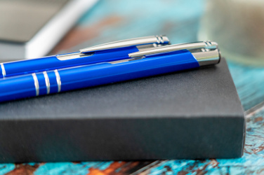 Logo trade promotional merchandise picture of: Metal writing set CLAREMONT