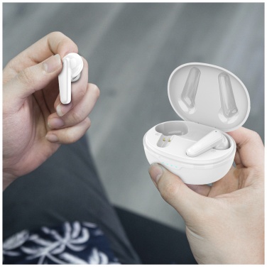 Logo trade reklaamkingitused foto: Prixton TWS158 ENC ja ANC kõrvaklapid