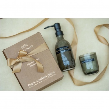 Logo trade reklaamtoote pilt: Wellmark Discovery 200 ml käteseebi dosaator ja 150 g lõhnaküünla komplekt - tume merevaigu lõhn