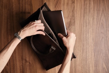 Logotrade reklaamkingituse foto: VINGA Hunton arvutikott