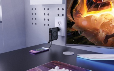 Logotrade reklaamkingi foto: Urban Vitamin Oxnard 5 in 1 65W universaalne laadija