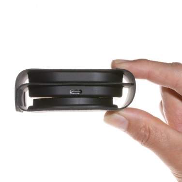 Logotrade ärikingi foto: Swiss Peak RCS rplastist kolm-ühes juhtmevaba 15W reisilaadija