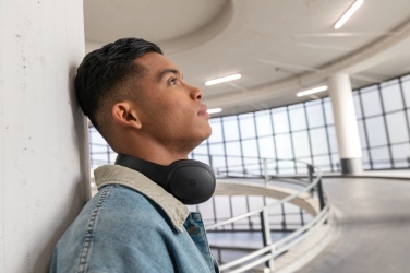 Logotrade reklaamtooted pilt: Urban Vitamin Belmont juhtmeta kõrvaklapid