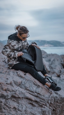 Logotrade meene foto: Bobby Hero tavaline, vargusevastane seljakott