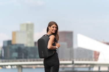 Logo trade reklaamkingid foto: Bobby Hero Väike vargusevastane seljakott