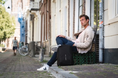 Logotrade meened pilt: Bobby Pehme vargusevastane seljakott