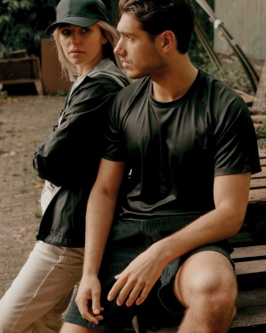 Logotrade firmakingitused pilt: Iqoniq Tikal taaskasutatud polüestrist kiiresti kuivav spordisärk