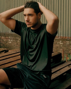 Logotrade firmakingi foto: Iqoniq Tikal taaskasutatud polüestrist kiiresti kuivav spordisärk