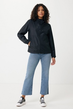 Logotrade ärikingitused pilt: Iqoniq Logani taaskasutatud polüestrist tuulejope