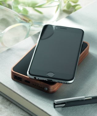 Logotrade firmakingitused pilt: Juhtmeta 4000 mAh akupank