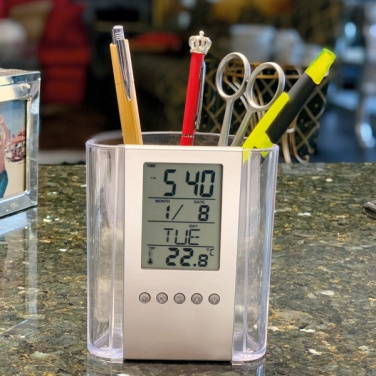 Logotrade reklaamtooted pilt: Akrüülist lauapliiatsihoidja MADRID