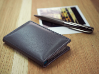 Logo trade reklaamkingid foto: Visiitkaardihoidja 227119