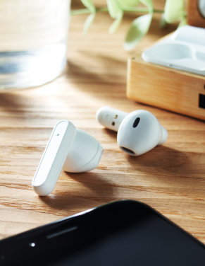 Logo trade ärikingitused foto: OREBAM TWS kõrvaklapid bambusest ümbrises