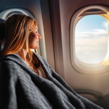 Logo trade ärikingid foto: Tekk ja padi 2 in 1 AMIATA Schwarzwolf