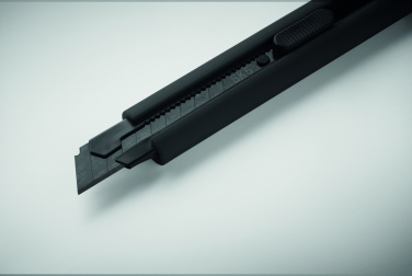 Logo trade firmakingi pilt: Suur sissetõmmatav nuga BLADE +