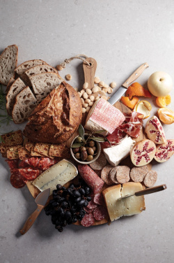 Logo trade liikelahja mainoslahja tuotekuva: VINGA Buscot pyöreä leikkuu-/tarjoilulauta