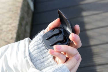 Logotrade liikelahjat kuva: Urban Vitamin Byron ENC kuulokkeet