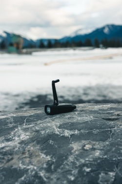 Logotrade liikelahjat kuva: Lightwave USB-uudelleenladattava taskulamppu kammella