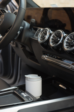 Logotrade liikelahja tuotekuva: VINGA Nagano RCS -mukaan otettava muki, 350 ml.