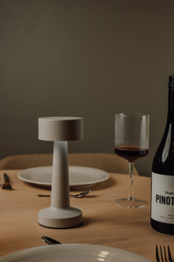 Logotrade ziemassvētku dāvanas foto: VINGA Māris RCS pārstrādāta ABS galda lampa