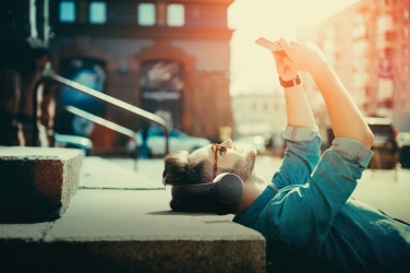 Логотрейд бизнес-подарки картинка: Беспроводные полноразмерные наушники Motorola MOTO XT500