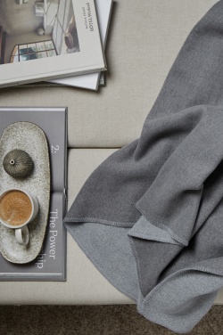 Логотрейд бизнес-подарки картинка: Одеяло VINGA Moulton GRS RPET