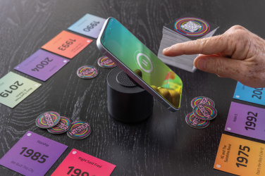 Логотрейд бизнес-подарки картинка: Динамик Magpulse RCS из переработанного пластика мощностью 3 Вт с магнитным держателем