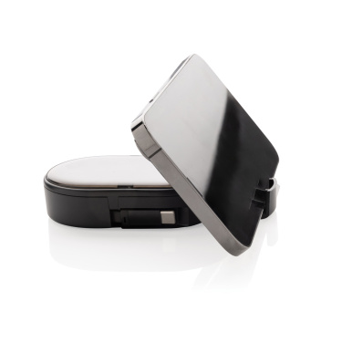 Логотрейд бизнес-подарки картинка: Многофункциональный зарядный комплект Chargevix RCS rplastic мощностью 60 Вт.