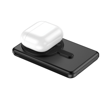 Logotrade presentreklam bild: Urban Vitamin Redwood 5in1 5000mah 20WPD magnetisk powerbank