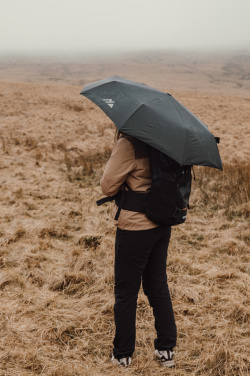 Logotrade kampanjprodukter bild: Nordic Drift Trail 23" AWARE™ RPET Paraply auto öppn/stängn